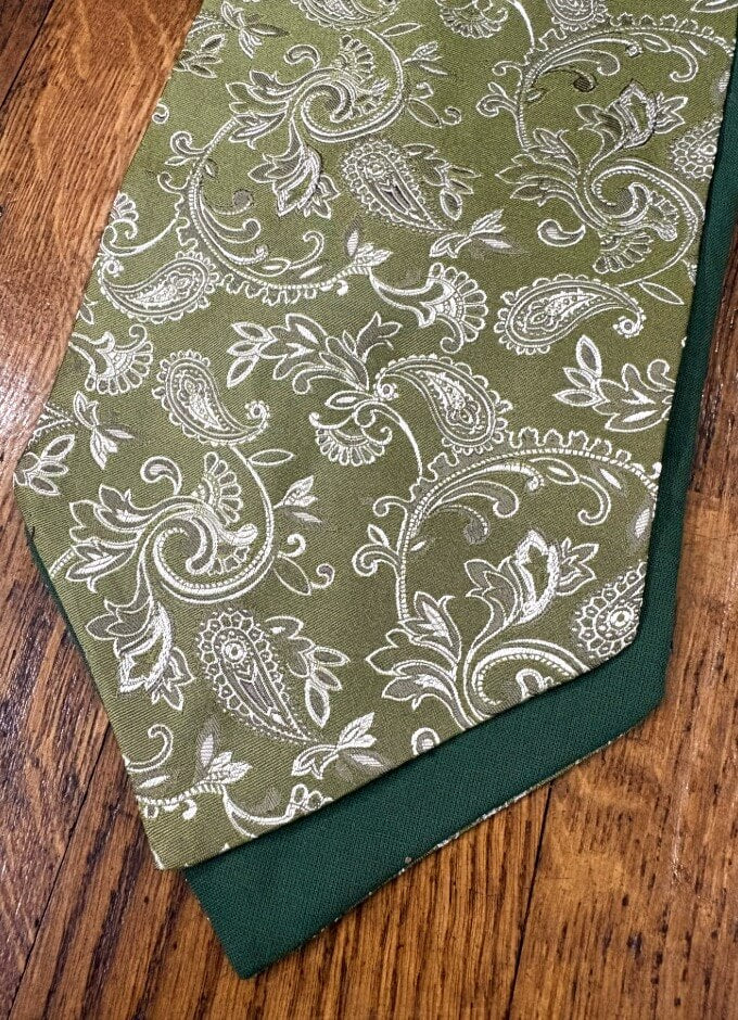 Cravat | Olive Floral Design