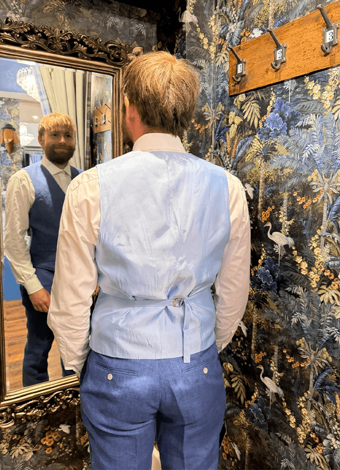 Tiverton Linen Waistcoat | Powder Blue