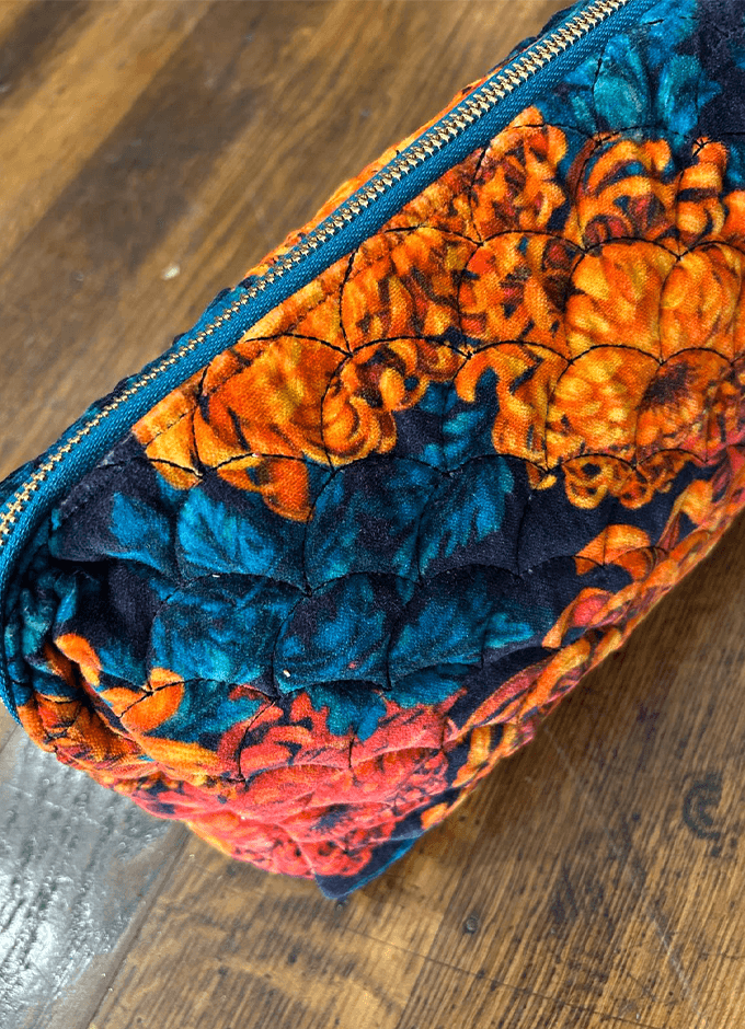 Quilted Velvet Washbag | Chrysanthemum