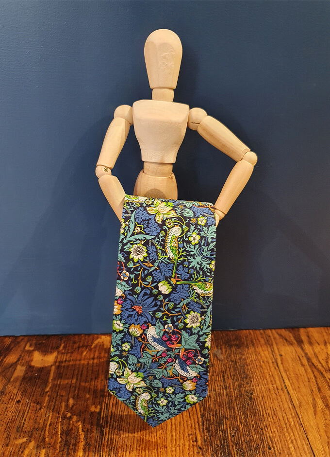 Tie | Green/Blue Strawberry Thief Liberty