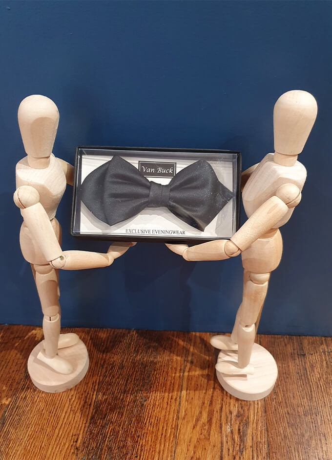 Black Pre-Tied Bond Bow