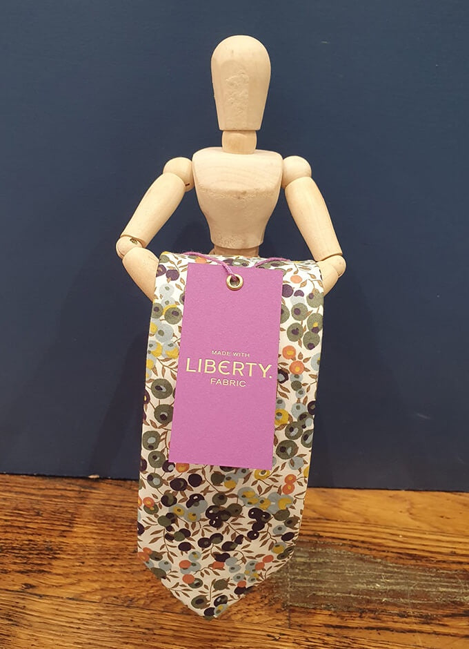 Tie | Wiltshire Bud Green | Made with Liberty Fabric