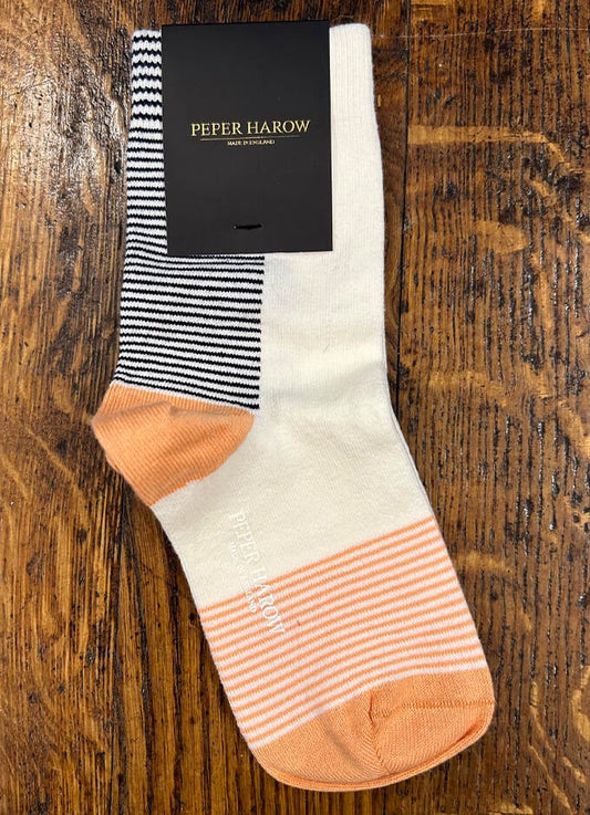 Peper Harrow | Anne Socks | Honey