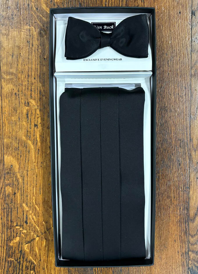 Black Cummerbund and Bow Tie Set