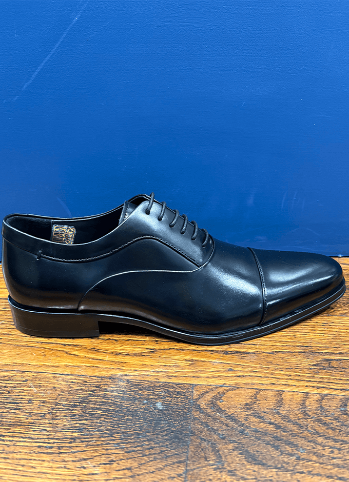 Guildhall Capped Oxfords | Black