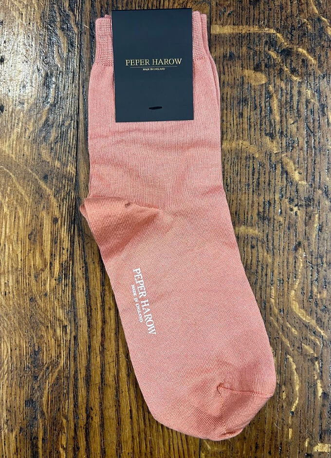 Peper Harrow | Classic Socks | Peach