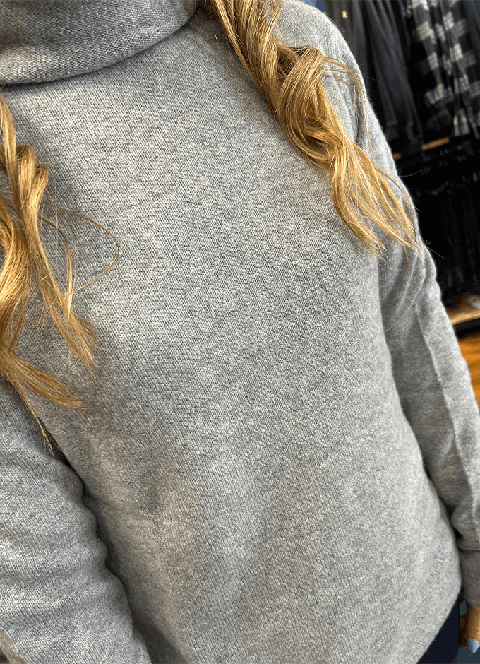 Flodden Featherweight Cowl Neck | Fet Grey