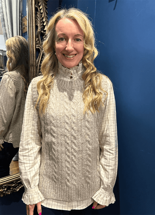 Evie Sleeveless Jumper | Cobblestone