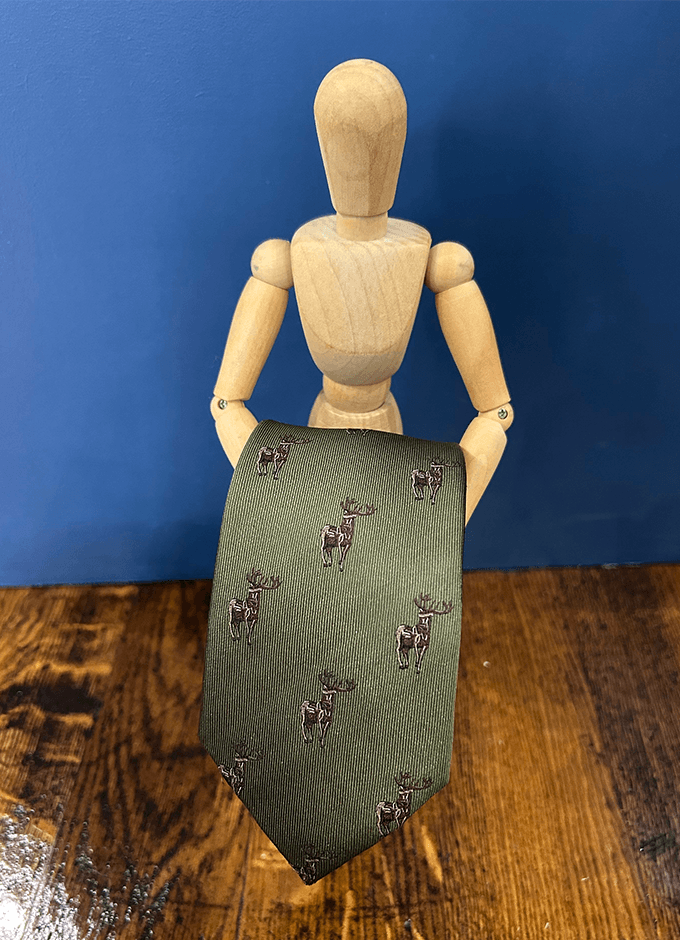 Country Silk Tie | Standing Stag Forest Green
