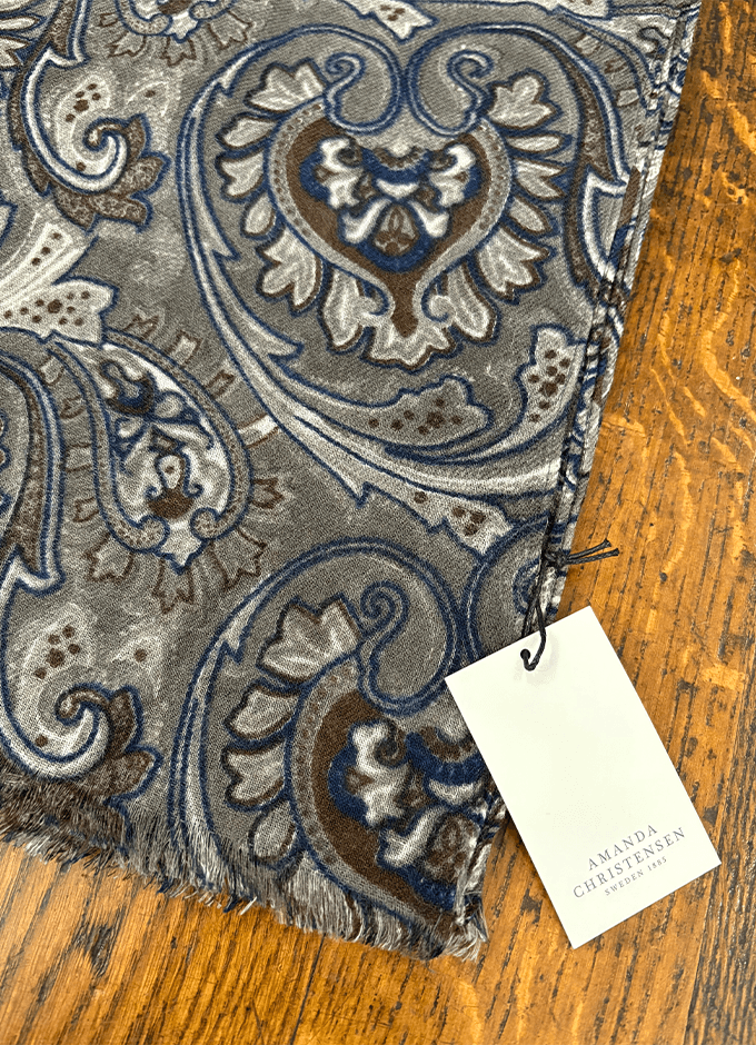 Single Lightweight Scarf | Grey Paisley