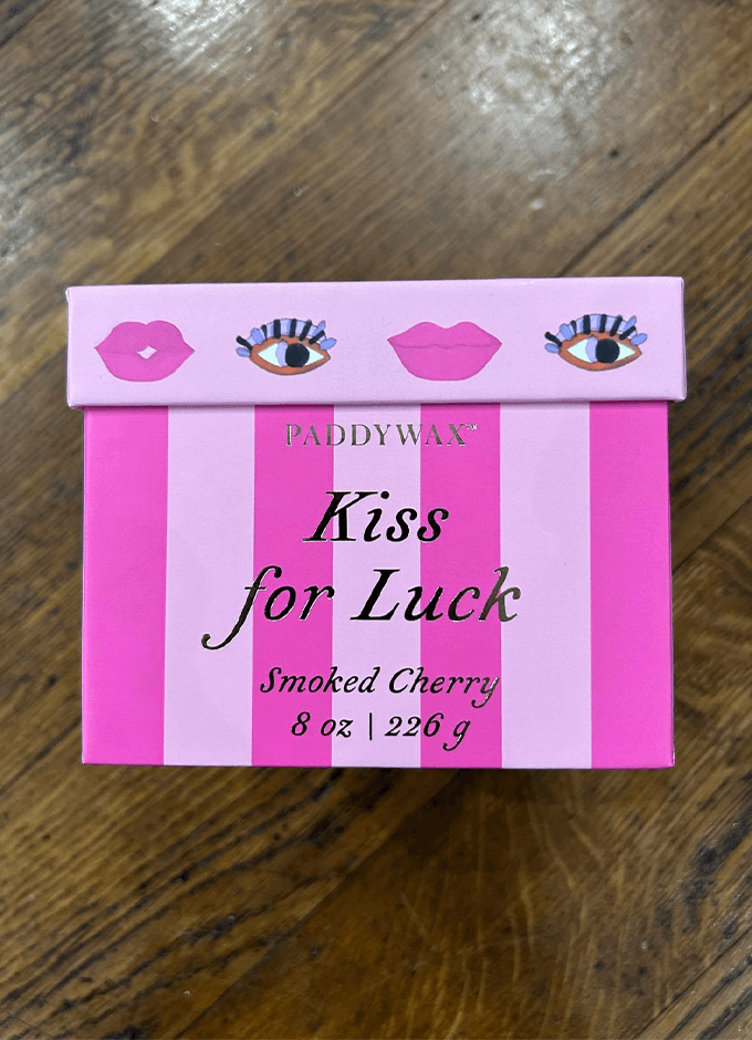 Paddywax | Kiss for Luck | 8oz Candle