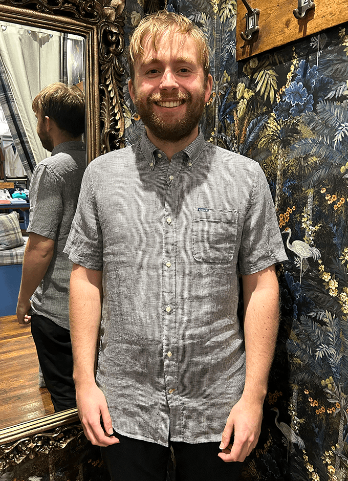 Linton Tailored Short Sleeved Shirt | Dark Navy