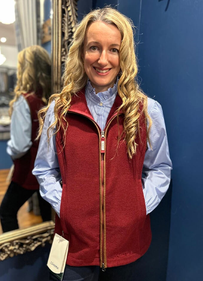 Lyndon Fleece Gilet | Claret