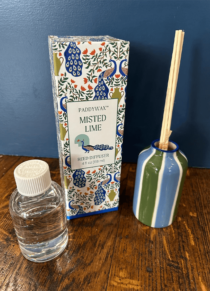 A Dopo 4fl oz./118ml Peacock Ceramic Diffuser | Misted Lime