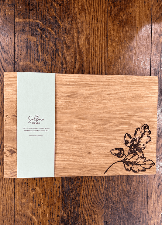 Selbrae | Medium Oak Serving Board | Autumn Acorns