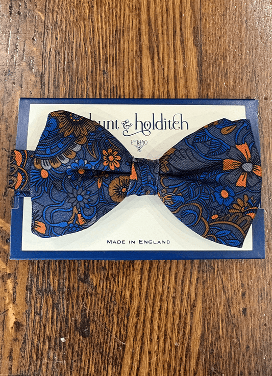 Pre Tied English Printed Silk Bow Tie | Olive Abstract