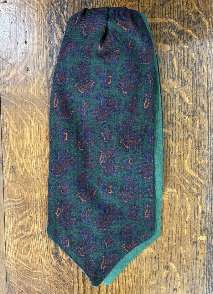 Cravat | English Printed Wool/Cashmere | British Racing Green Paisley