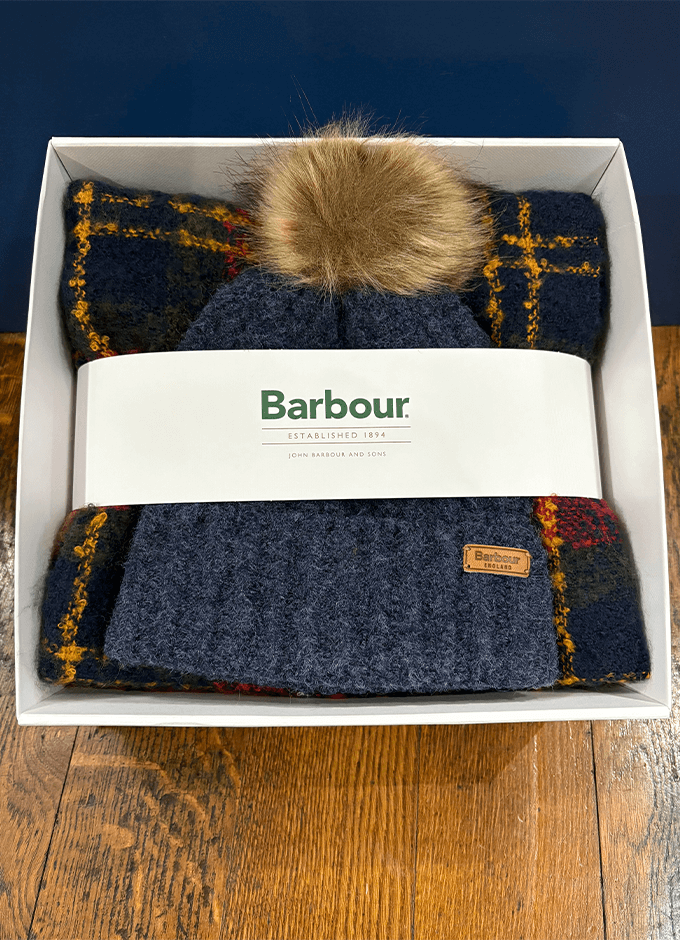 Barbour | Saltburn Beanie & Tartan Scarf Gift Set Navy Mix
