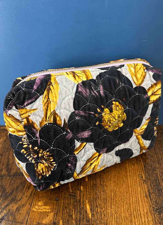 Quilted Velvet Washbag | Hellebore