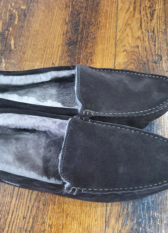 Guard Slippers | Dark Brown Suede